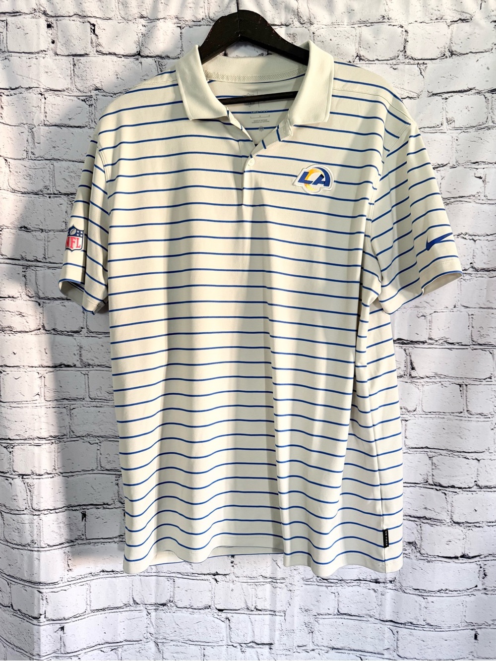 Nike. LA Rams stripe polo. Size L